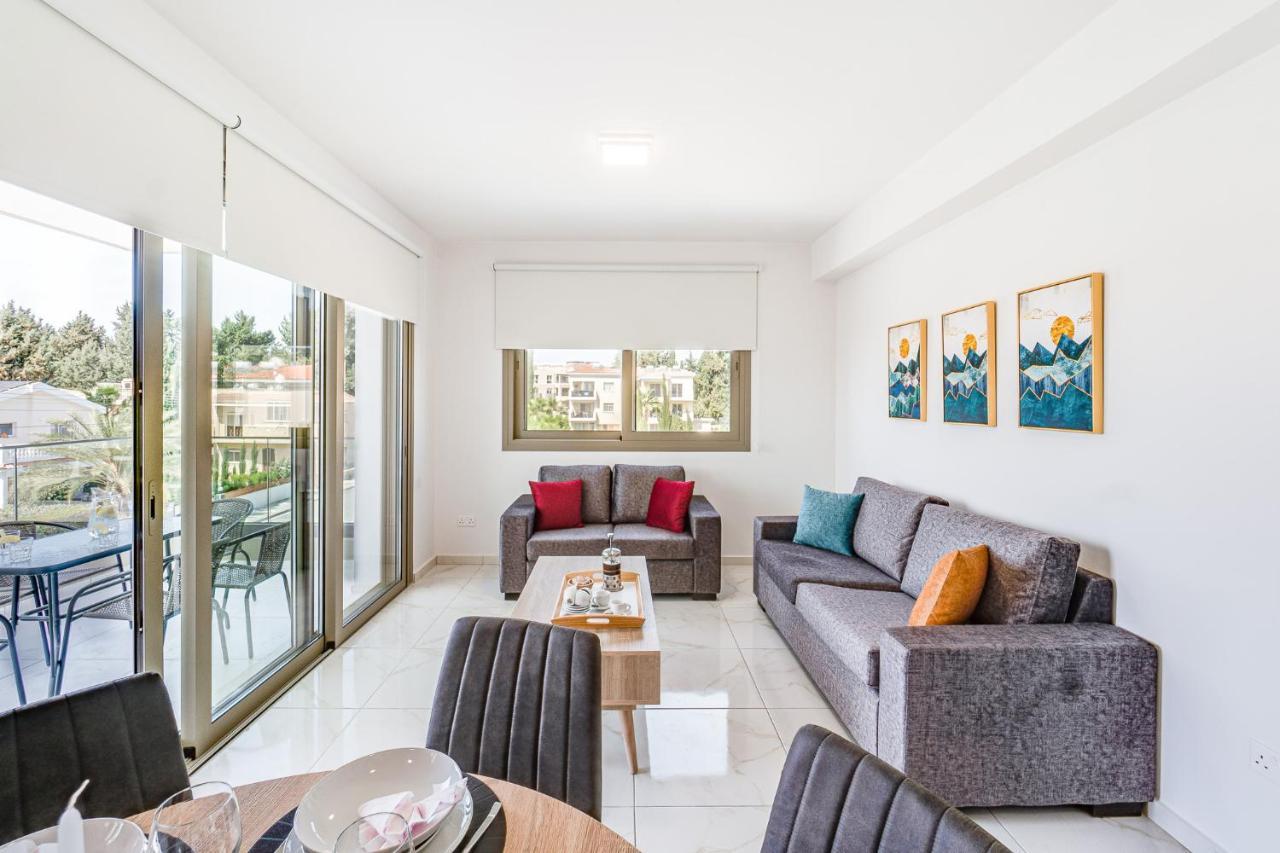 Adolina Apartments By Ezoria Villas Paphos Exterior foto