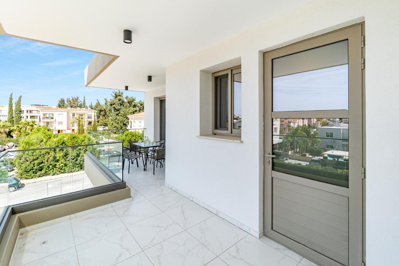 Adolina Apartments By Ezoria Villas Paphos Exterior foto