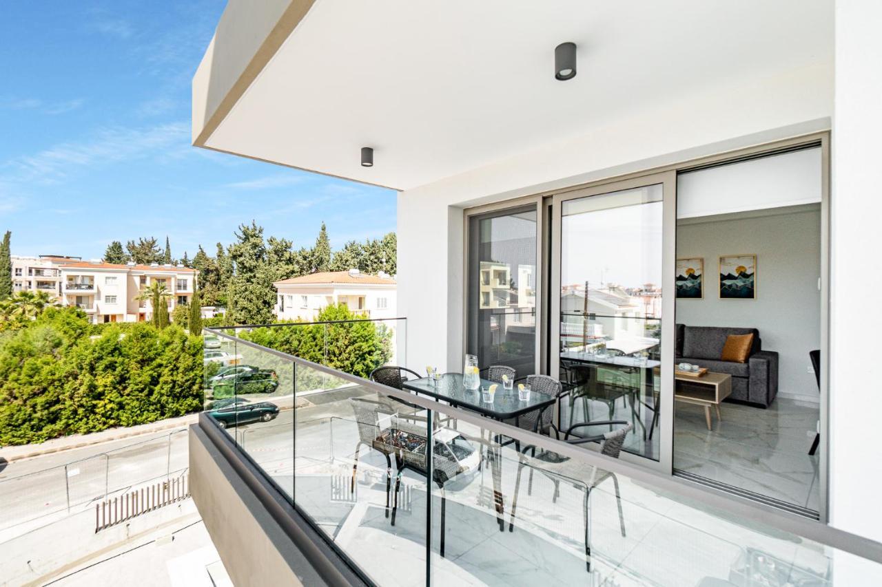 Adolina Apartments By Ezoria Villas Paphos Exterior foto
