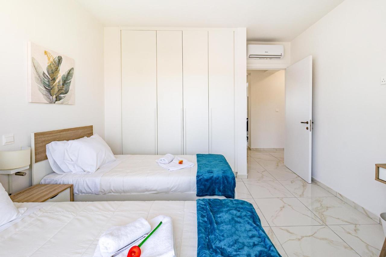 Adolina Apartments By Ezoria Villas Paphos Exterior foto