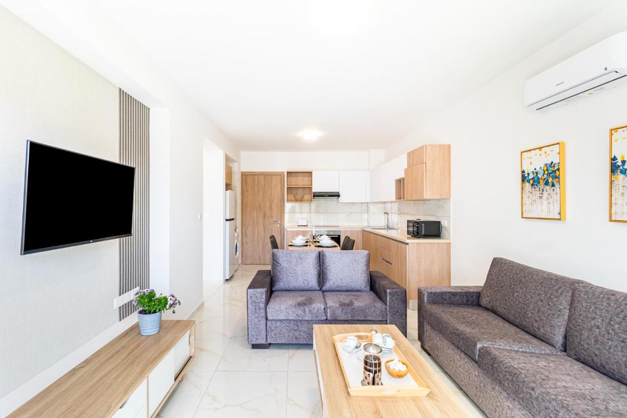 Adolina Apartments By Ezoria Villas Paphos Exterior foto